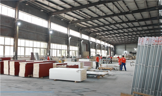 重庆不锈钢防火门多少钱一平方：不锈钢防火门是一种采用不锈钢材料制作的防火门。